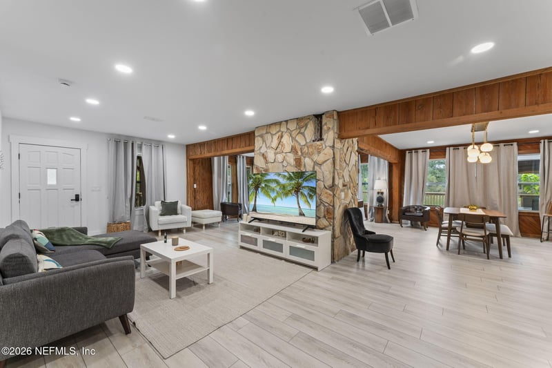 275 Cheswick Oaks Ave, Orange Park, FL 32073