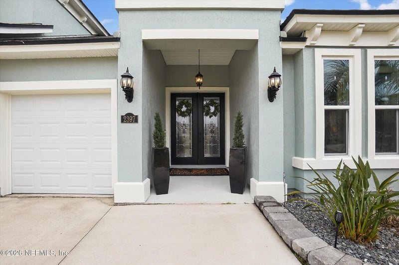 2397 Club Lake Dr, Orange Park, FL 32065