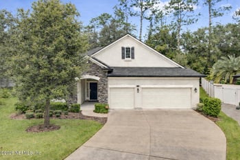 4645 Maple Lakes Dr, Jacksonville, FL 32257
