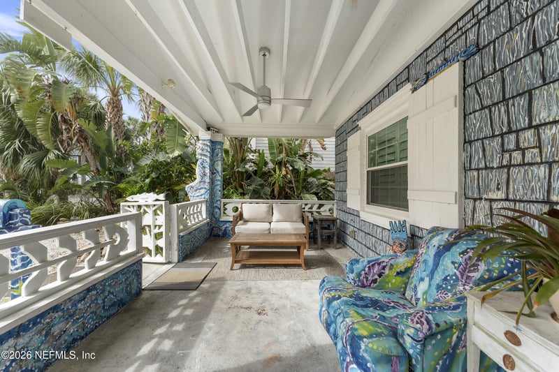 331 10th St, Atlantic Beach, FL 32233