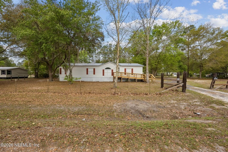 11902 Faye Rd, Macclenny, FL 32063