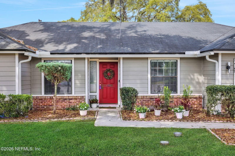 7571 Capers Pl, Jacksonville, FL 32244