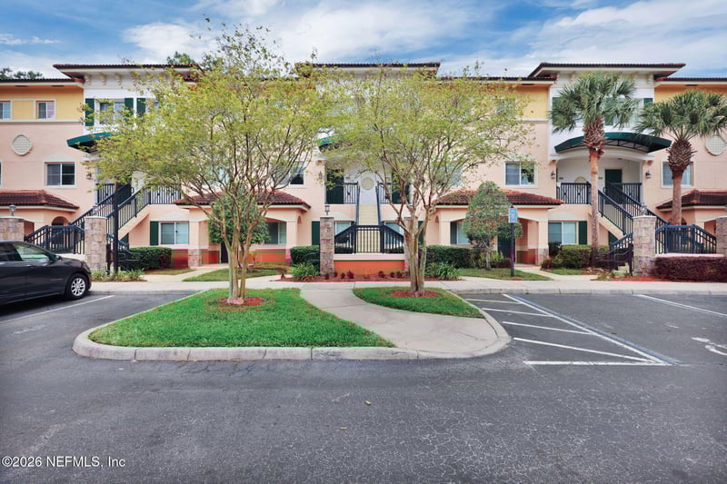 9745 Touchton Rd #526, Jacksonville, FL 32246