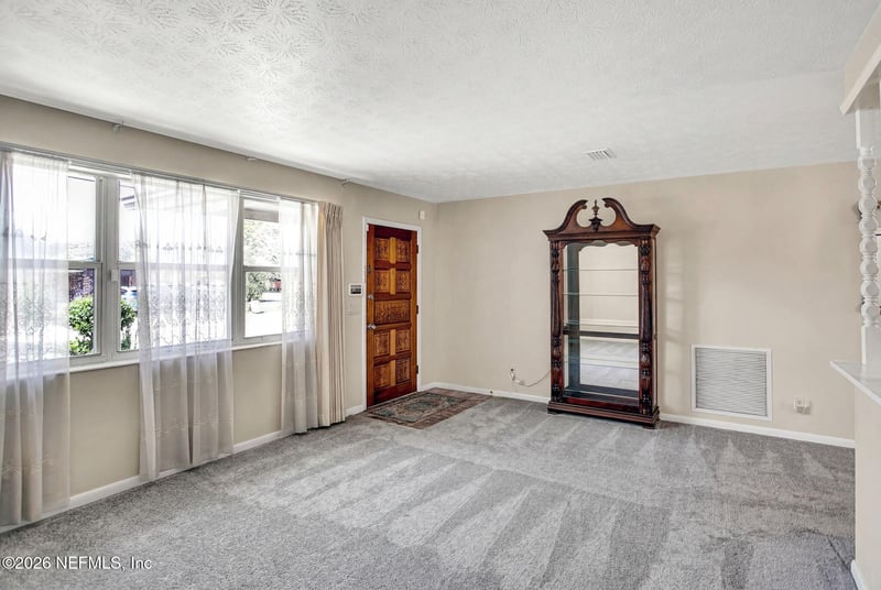 3223 Skipper Ln, Jacksonville, FL 32216