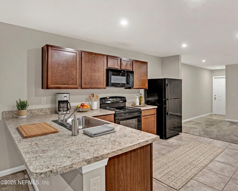 5958 Creekside Crossing Dr, Jacksonville, FL 32210