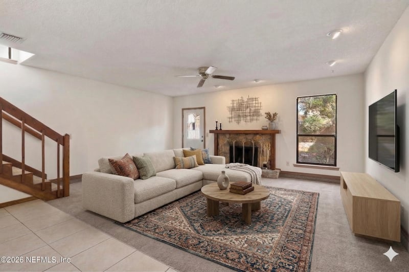 751 Egret Bluff Ln, Jacksonville, FL 32211