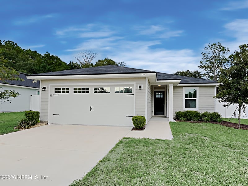 1384 Sarahs Landing Dr, Jacksonville, FL 32221