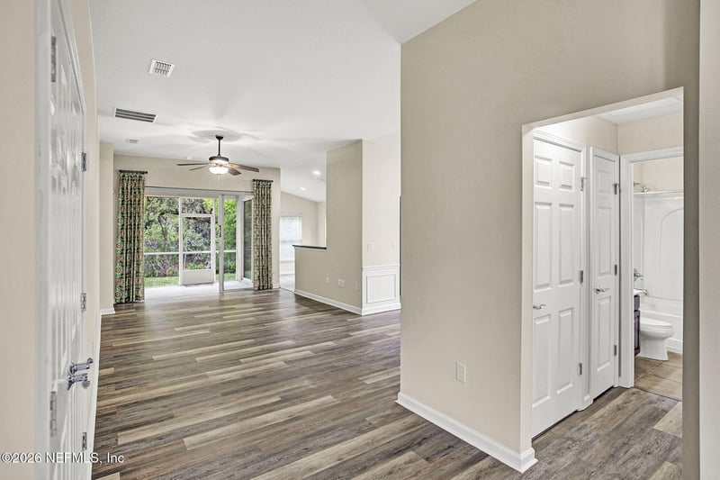 9122 Honeybee Ln, Jacksonville, FL 32256