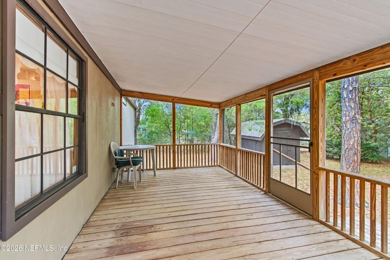 206 Anthony Ave, Interlachen, FL 32148