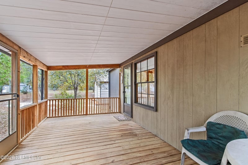 206 Anthony Ave, Interlachen, FL 32148