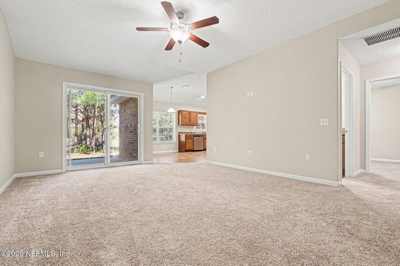 87061 Farnsworth Ln, Yulee, FL 32097