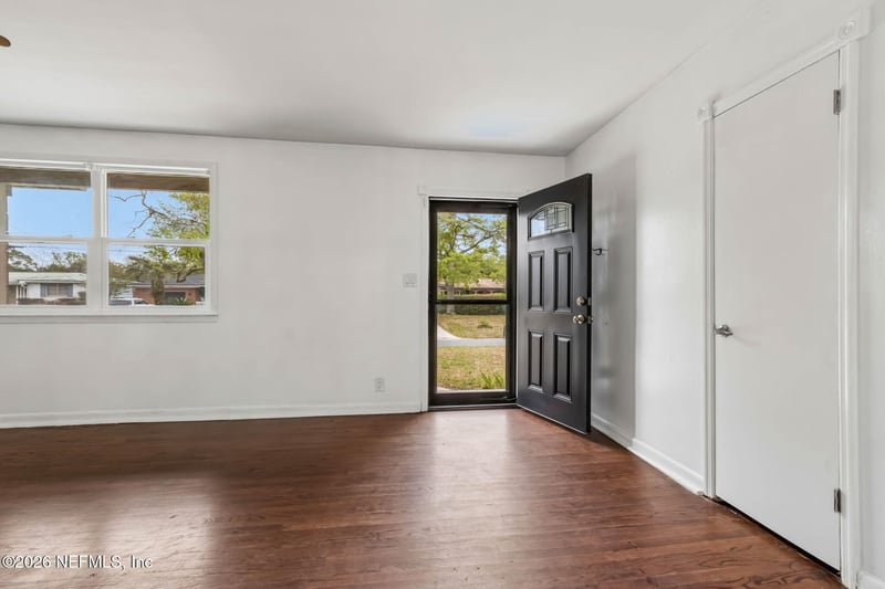 7420 Hennessy Rd, Jacksonville, FL 32244