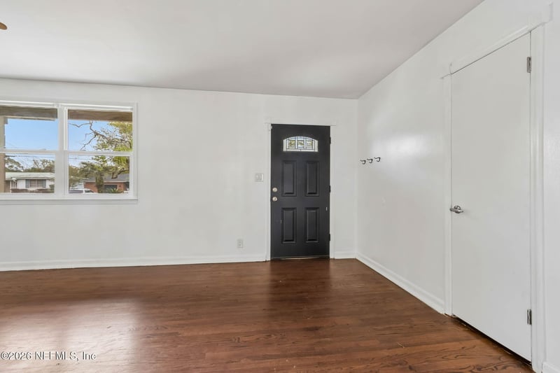 7420 Hennessy Rd, Jacksonville, FL 32244