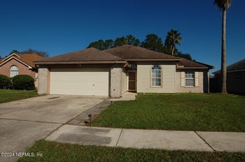 3256 Fox Squirrel Dr, Orange Park, FL 32073