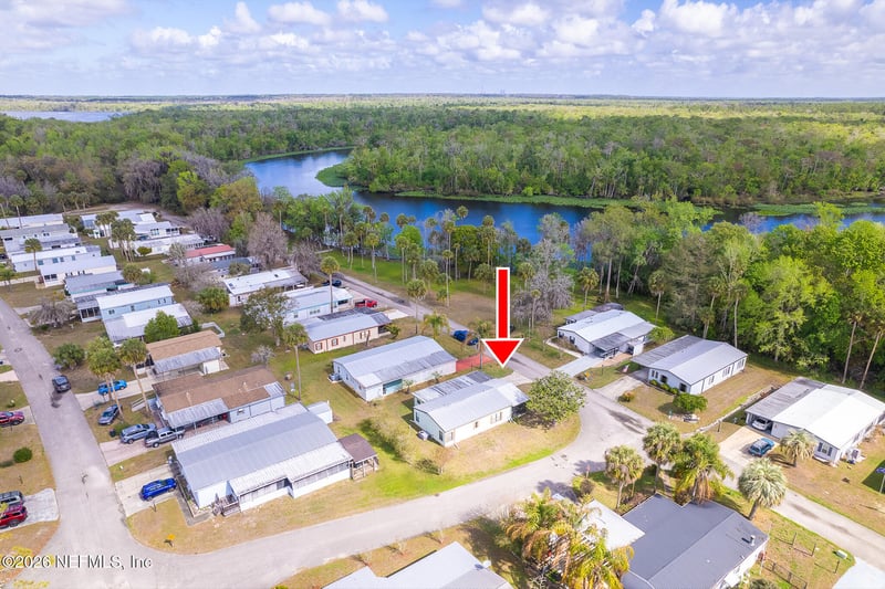 143 Bayou Dr, Satsuma, FL 32189