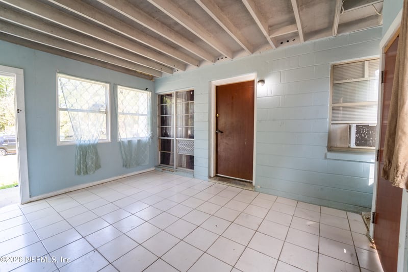 1387 Griflet Rd, Jacksonville, FL 32211