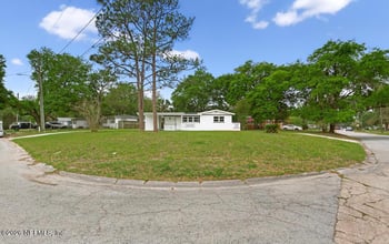 2934 Stonehurst Rd, Jacksonville, FL 32277