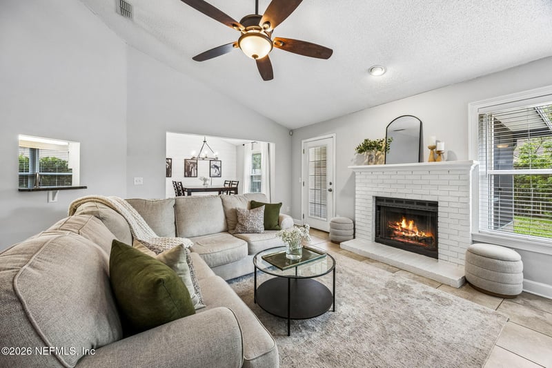 3850 English Colony Dr, Jacksonville, FL 32257