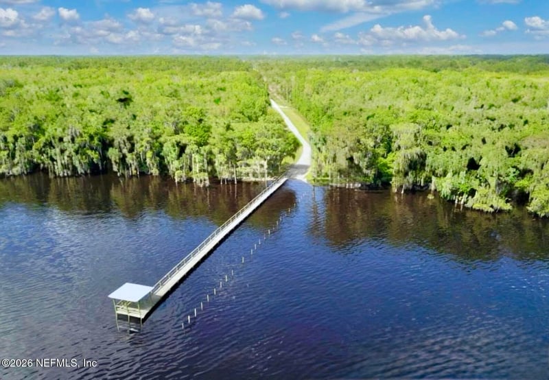 512 Dogwood Ave, Georgetown, FL 32139