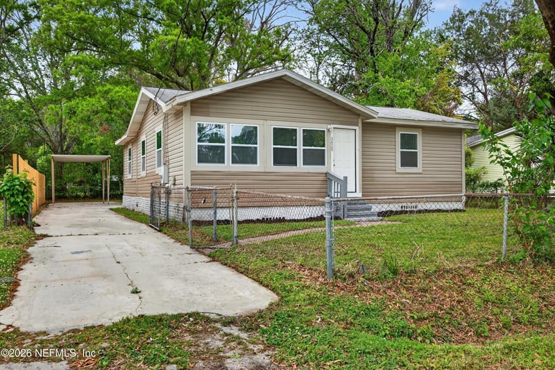 3425 Greenbrier Dr, Jacksonville, FL 32254