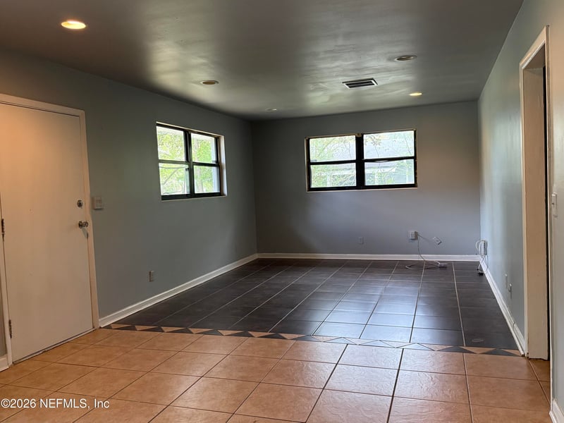 6528 Mitford Rd, Jacksonville, FL 32210