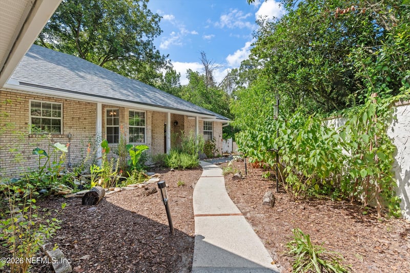 4055 Waterway Ct, Jacksonville, FL 32223