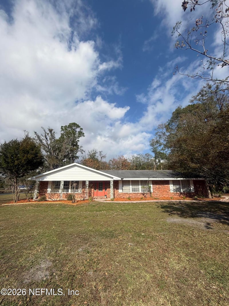 698 Gene Dr, Starke, FL 32091