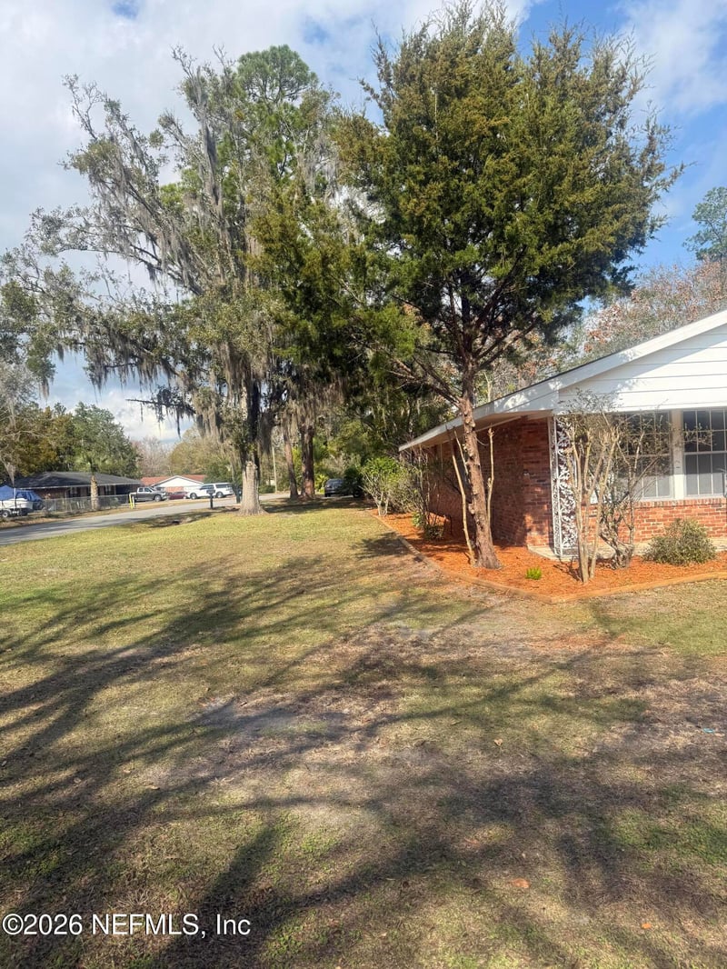 698 Gene Dr, Starke, FL 32091