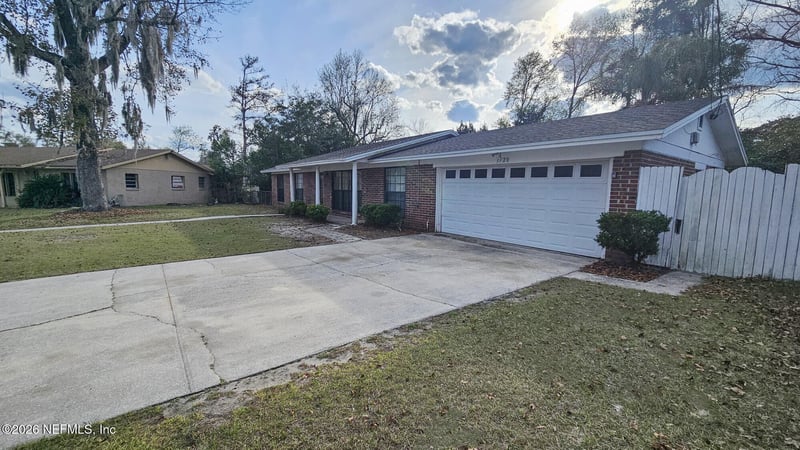 1720 Bay Cir, Orange Park, FL 32073