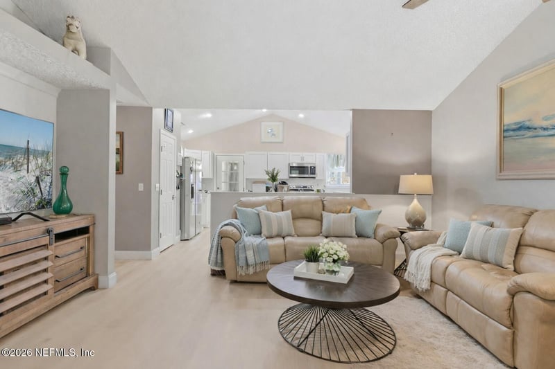 616 Paradise Ct, Atlantic Beach, FL 32233