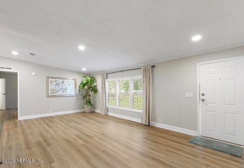 10269 Grayson St, Jacksonville, FL 32220