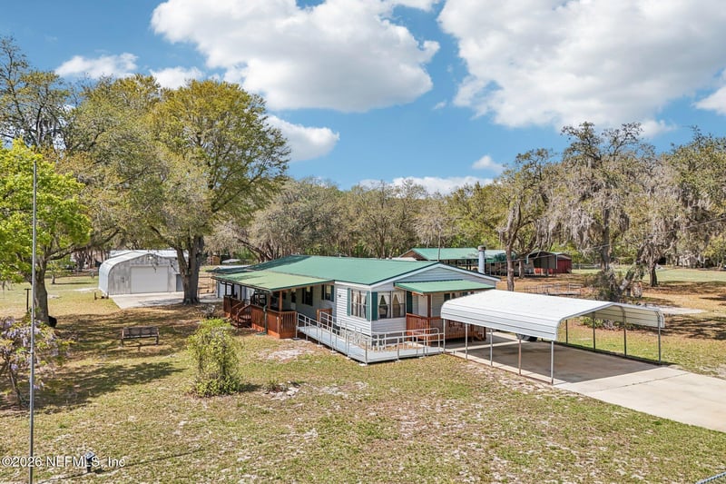 128 Sesame St, Middleburg, FL 32068