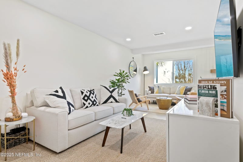 115 15th Ave #B, Jacksonville Beach, FL 32250