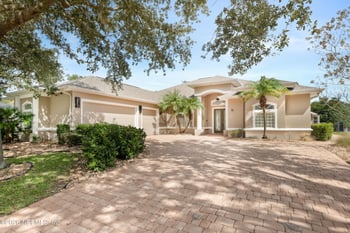 15 Old Oak Dr, Palm Coast, FL 32137