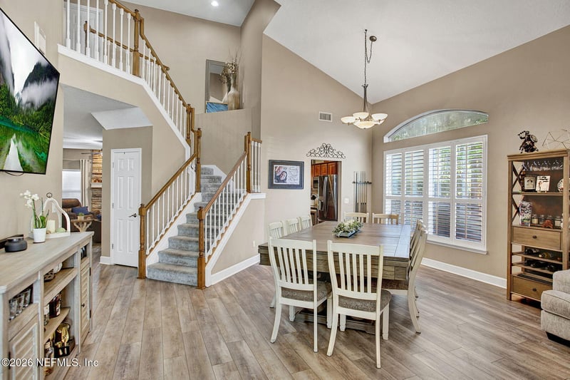 617 Acorn Ct, St Johns, FL 32259