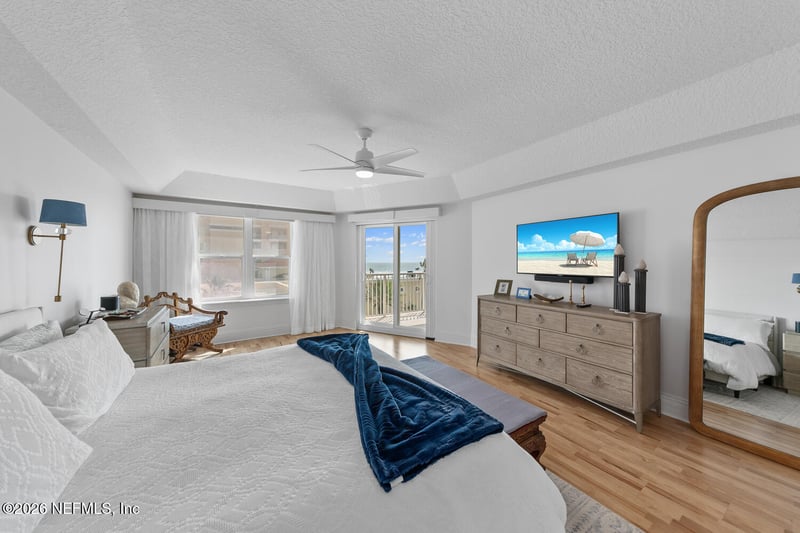 932 1st St #501, Jacksonville Beach, FL 32250