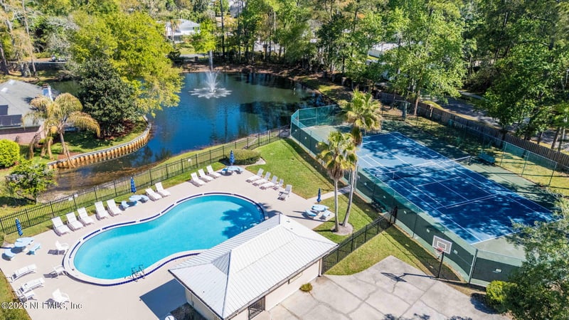 7210 Secret Woods Dr, Jacksonville, FL 32216