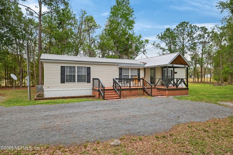 2858 233rd St, Lawtey, FL 32058