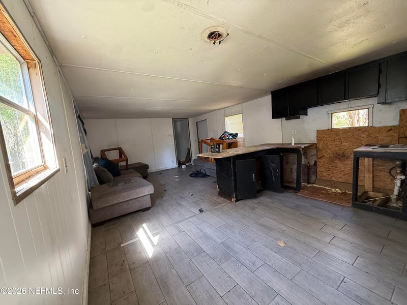 9066 Doris Ln, Jacksonville, FL 32220