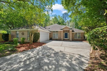 1777 Southpoint Cv, Switzerland, FL 32259