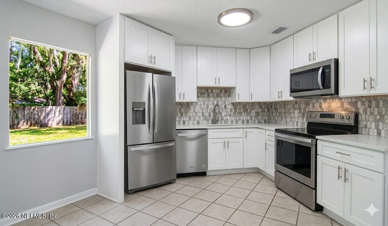 1283 Nantucket Ave, Atlantic Beach, FL 32233