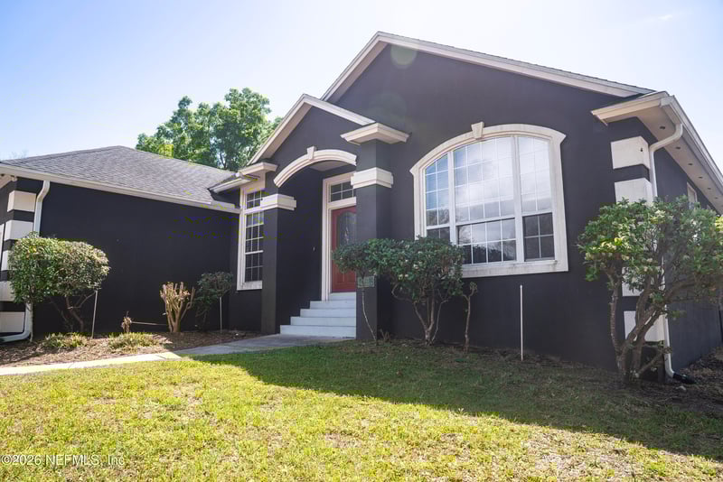 6112 Winding Bridge Dr, Jacksonville, FL 32277