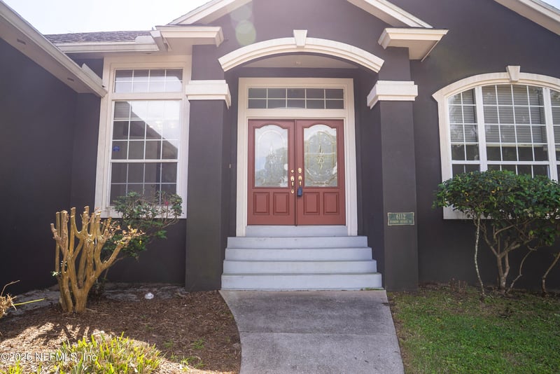 6112 Winding Bridge Dr, Jacksonville, FL 32277