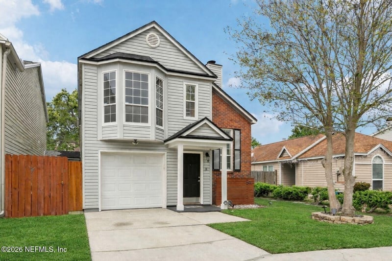 598 Staffordshire Dr, Jacksonville, FL 32225