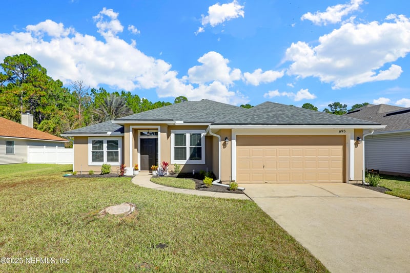 695 Sid Dr, Jacksonville, FL 32218