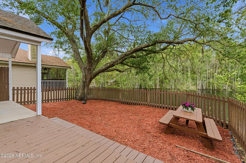 1132 Creeks Ridge Rd, Jacksonville, FL 32225