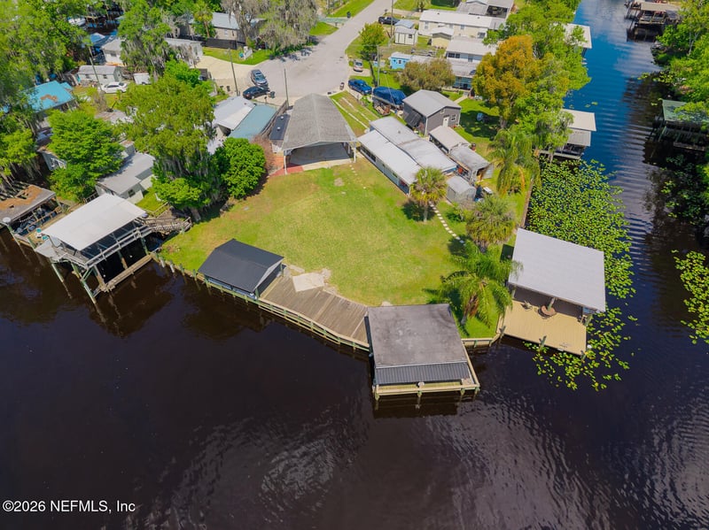 160 Smith Ln, Satsuma, FL 32189