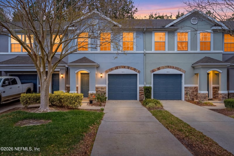 5833 Parkstone Crossing Dr, Jacksonville, FL 32258