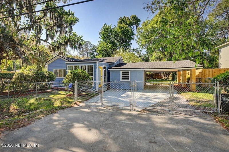 2520 Larsen Rd, Jacksonville, FL 32207