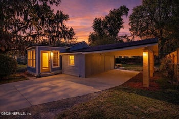 2520 Larsen Rd, Jacksonville, FL 32207